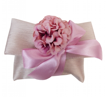 Bomboniere Fazzoletto Piegato Fucsia Applicazione Ortensia Artificiale