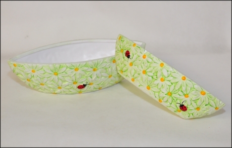Ovale Margherite E Coccinelle In Serie Da 2