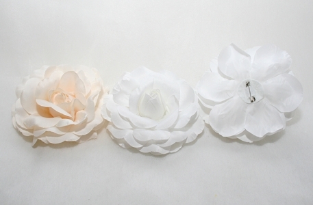 Rosa Con Spilla Diametro 12 Cm