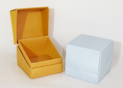 Scatola Foderata In Taffettà 8x8x8 Cm