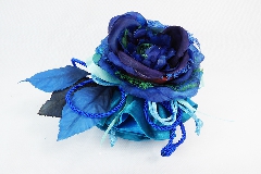 Bomboniera Sacchetto Raso Blu Con Pick Fiore Blu Sfumato